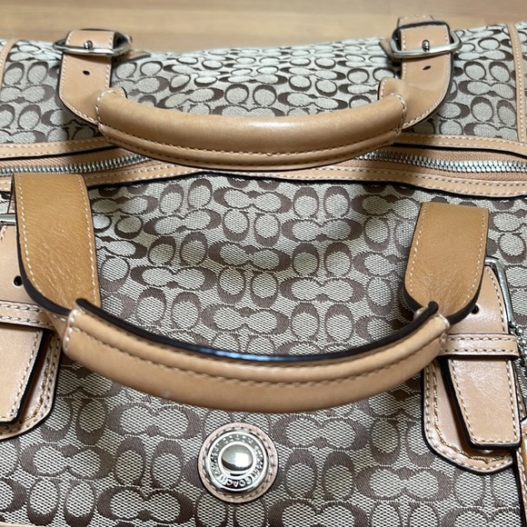 Authentic Coach overnight duffel bag - Picture 4 of 9